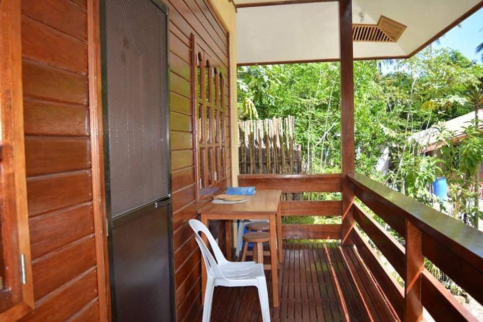 Nellie'S Tourist Inn- Port Barton San Vicente  Εξωτερικό φωτογραφία